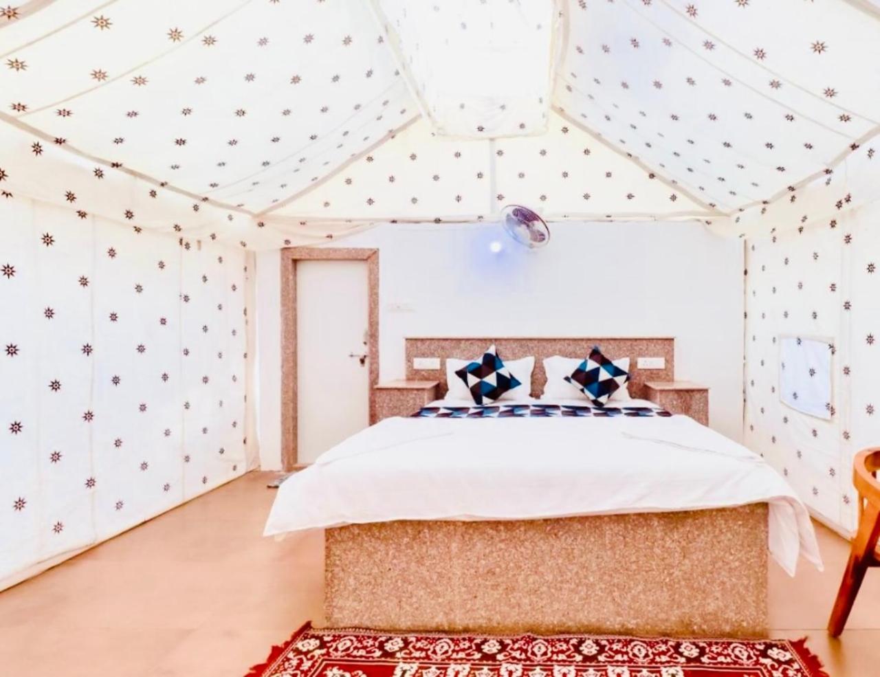 The Saffron Desert Camp Jaisalmer Εξωτερικό φωτογραφία